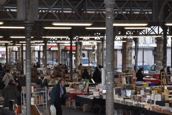 Parc Brassens Le marché aux livres