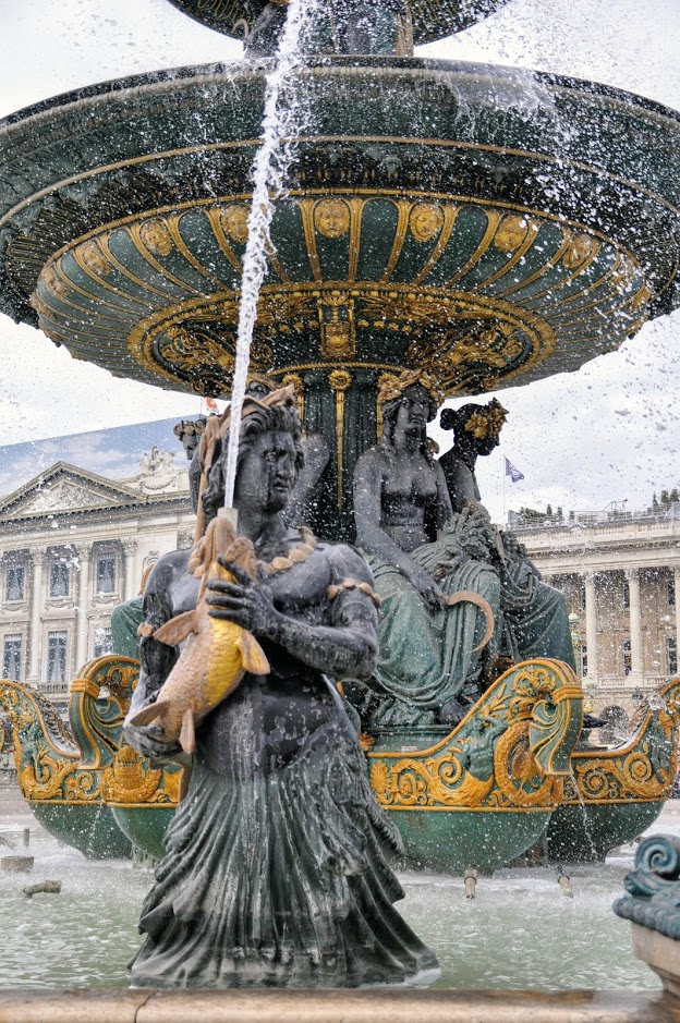 Fontaine. Place de la Concorde