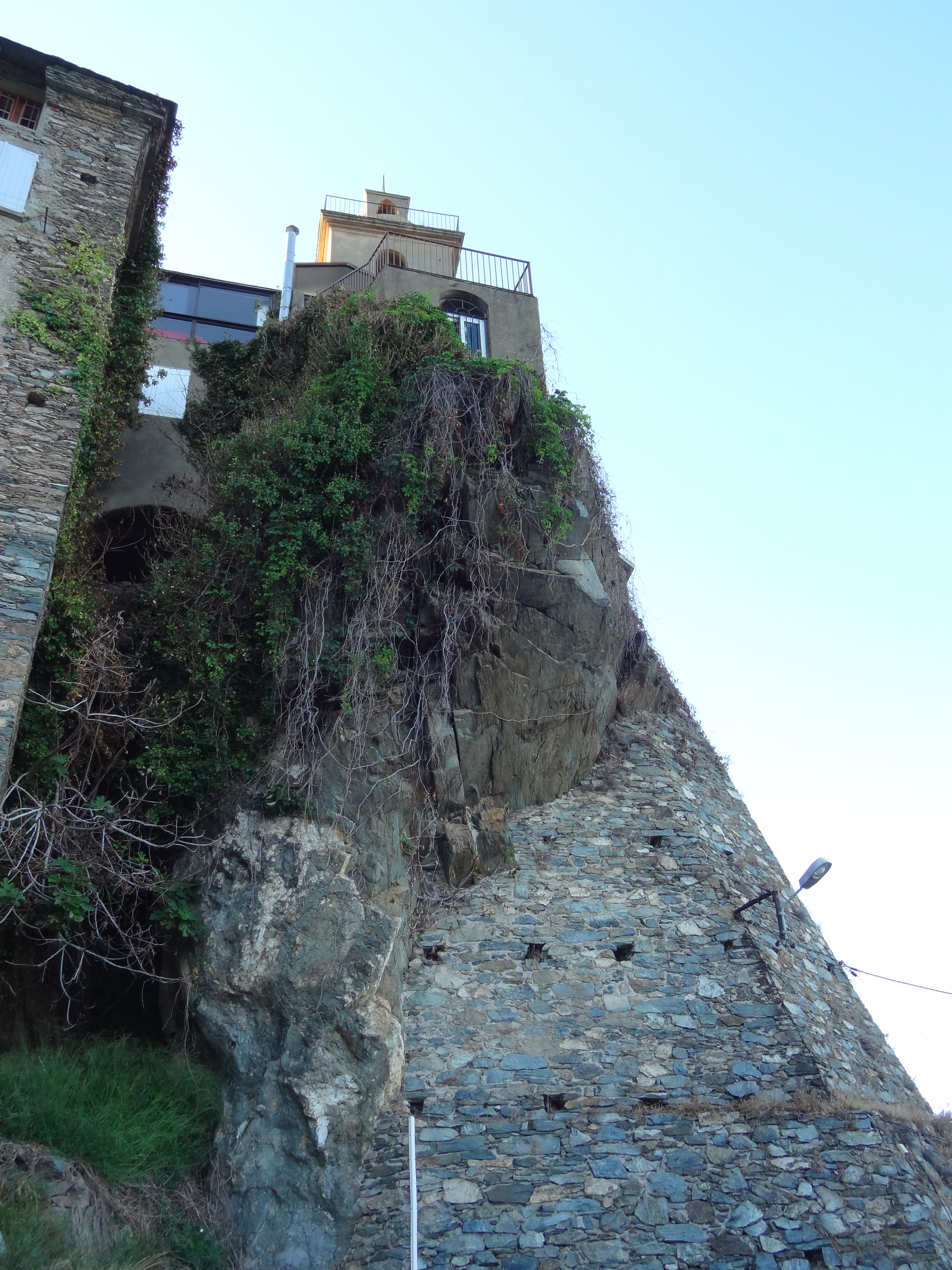 maison rocher LoretoSC01726