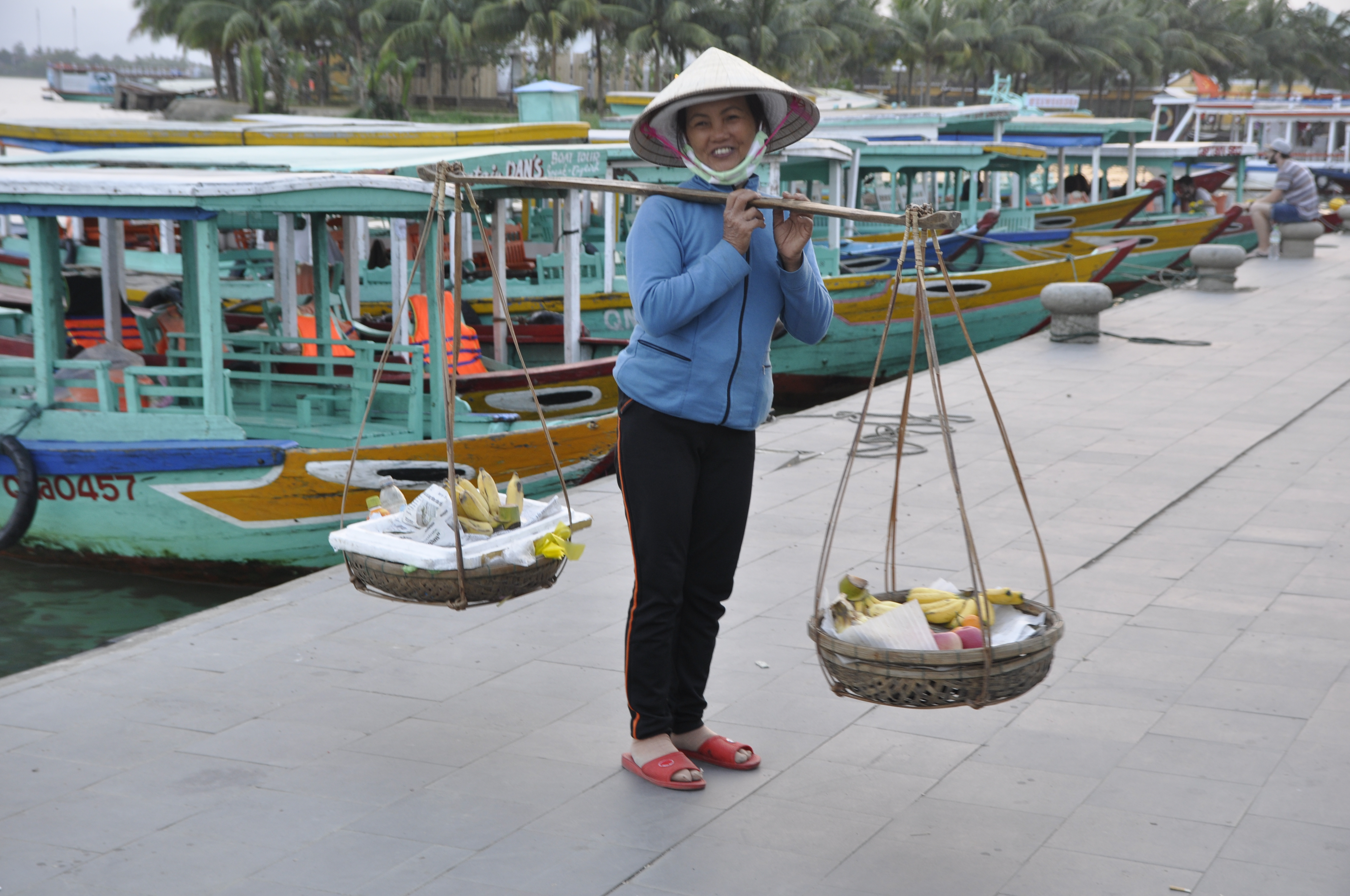Hoi AN; photo souvenir à la palanche_DSC0294.JPG