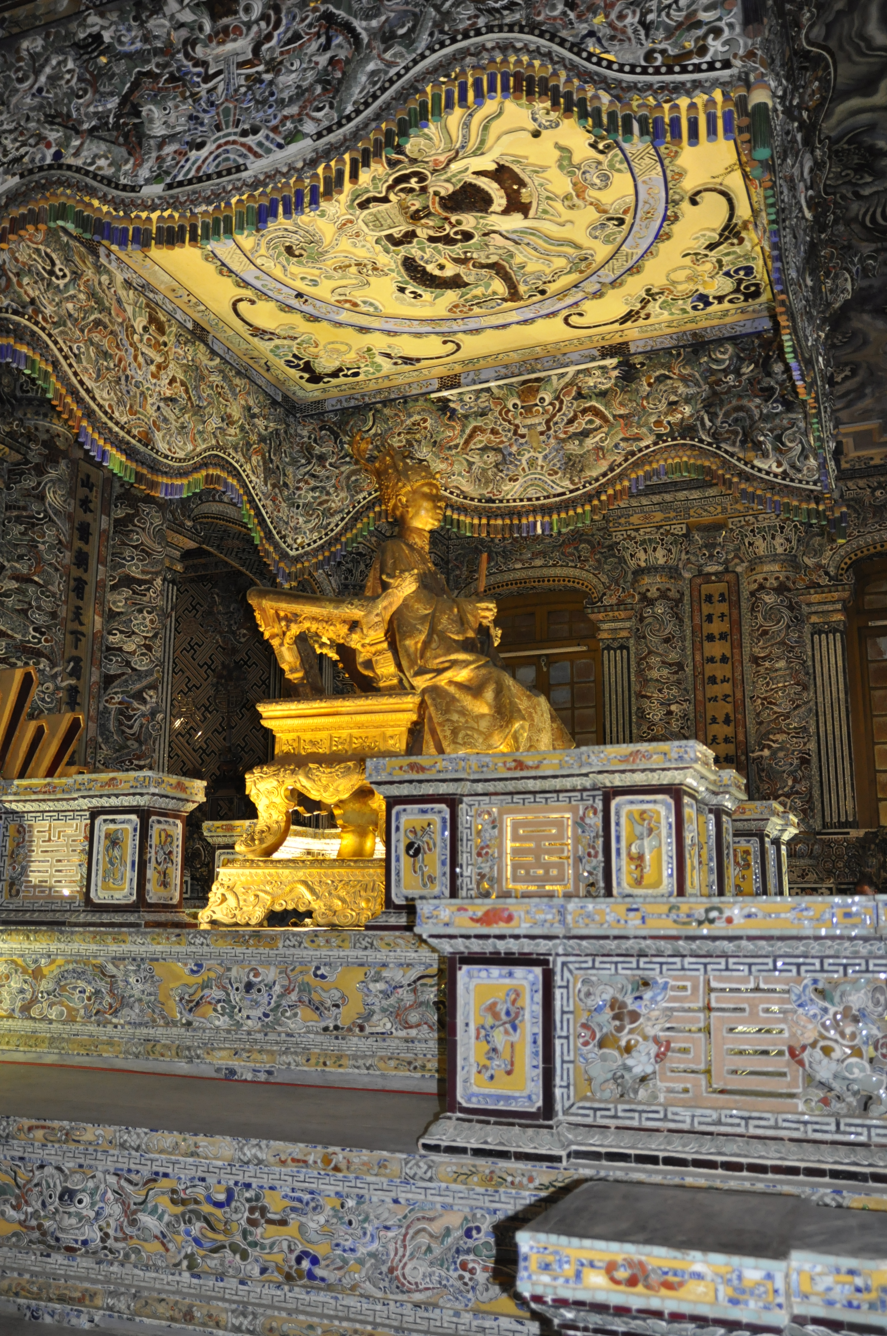 Hué tombeau de_Khai DihnDSC0205