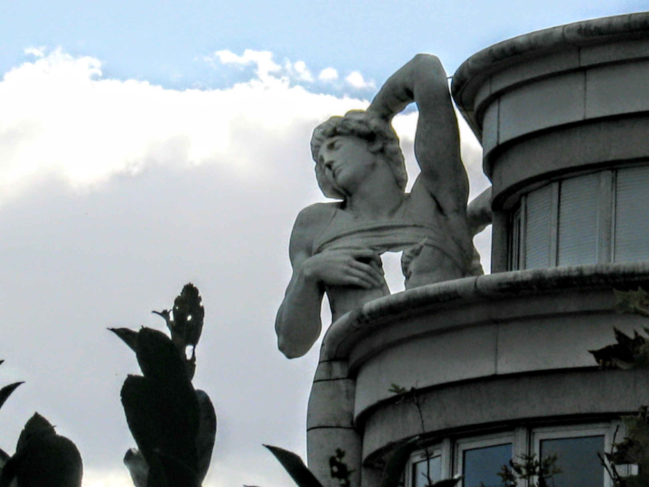 Commissariat au croisement Rambouillet-Daumesnil